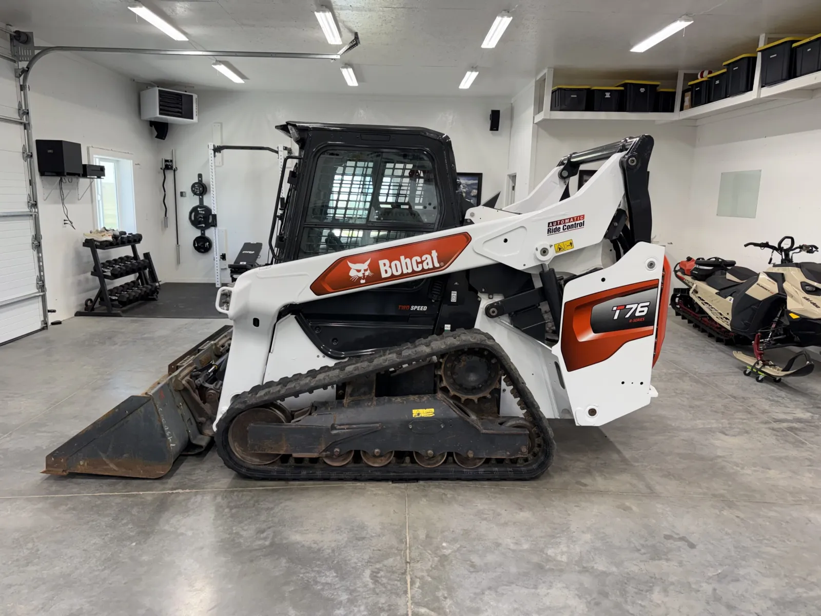 2023 Bobcat T76